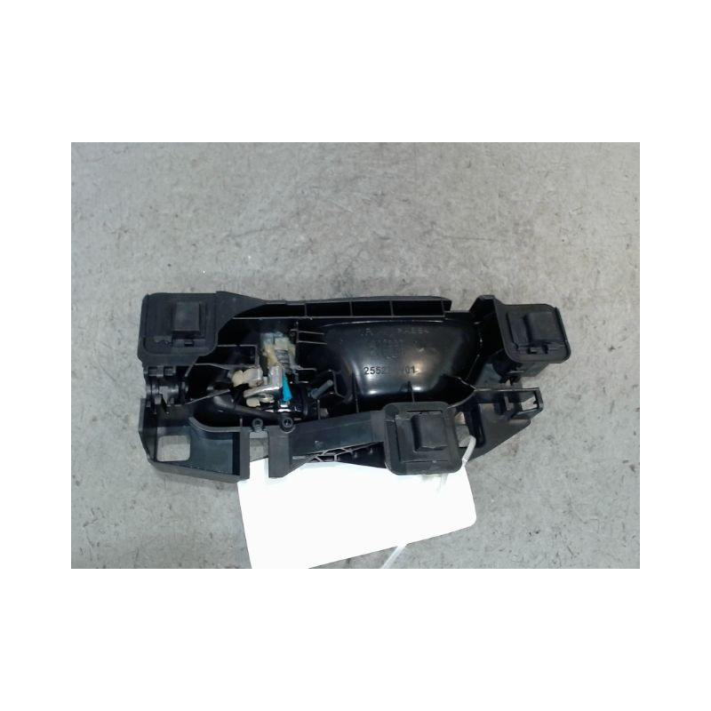 POIGNEE INTERIEURE PORTE AVANT DROIT PEUGEOT 308
