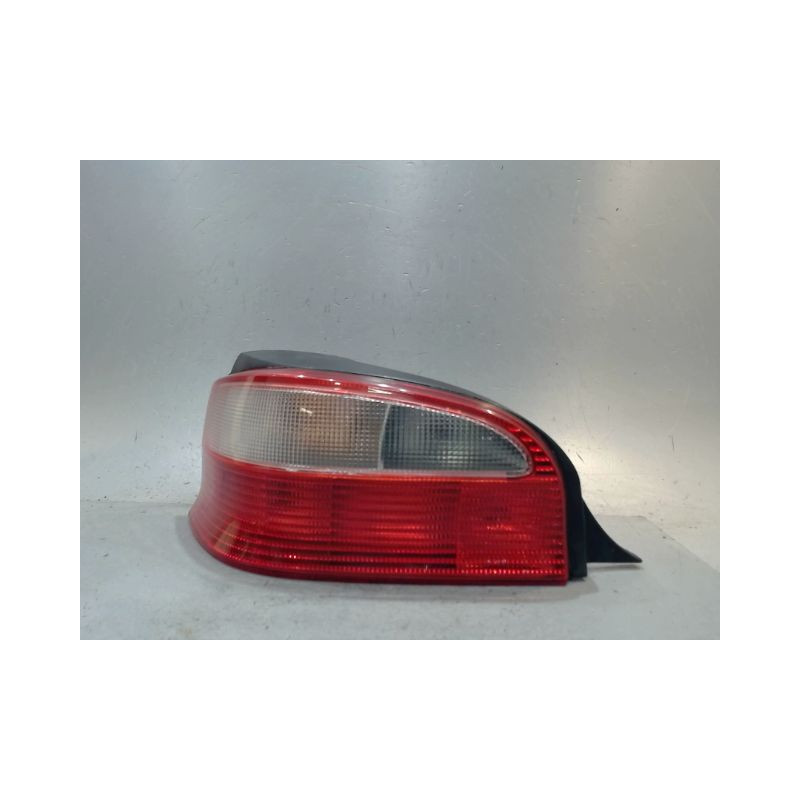 FEU ARRIERE GAUCHE  CITROEN SAXO