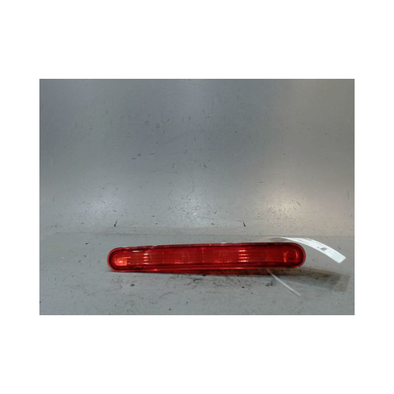 FEUX STOP SUPPLEMENTAIRE PEUGEOT 207