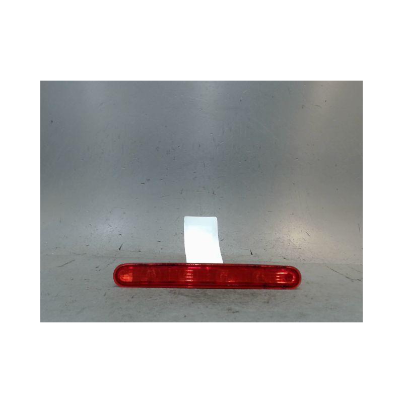 FEUX STOP SUPPLEMENTAIRE PEUGEOT 207