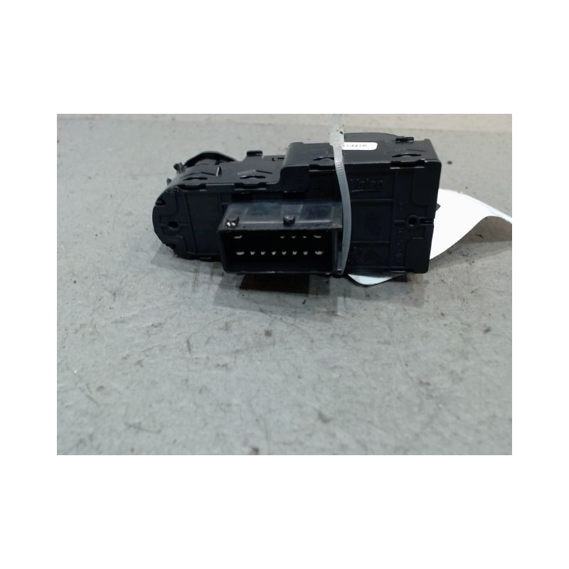 COMMANDE LEVE-GLACE PORTE AVG PEUGEOT 208