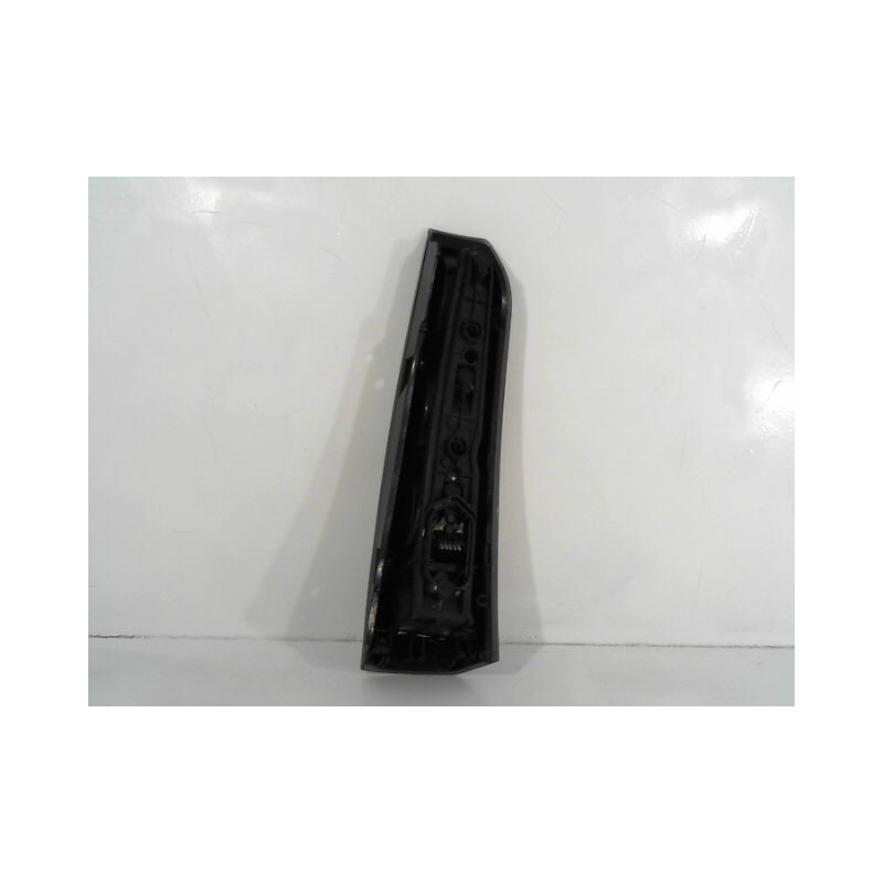 FEU ARRIERE GAUCHE  OPEL MERIVA 2003-2005