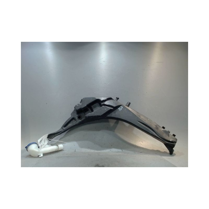 RESERVOIR LAVE-GLACE AVANT PEUGEOT 308