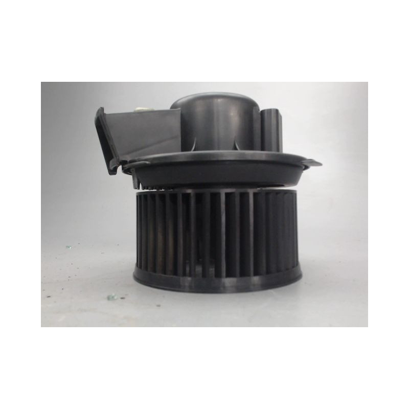 MOTEUR VENTILATEUR CHAUFFAGE PEUGEOT 307