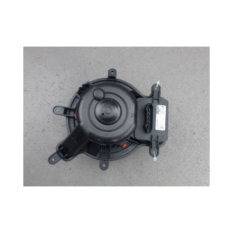 MOTEUR VENTILATEUR CHAUFFAGE PEUGEOT 5008