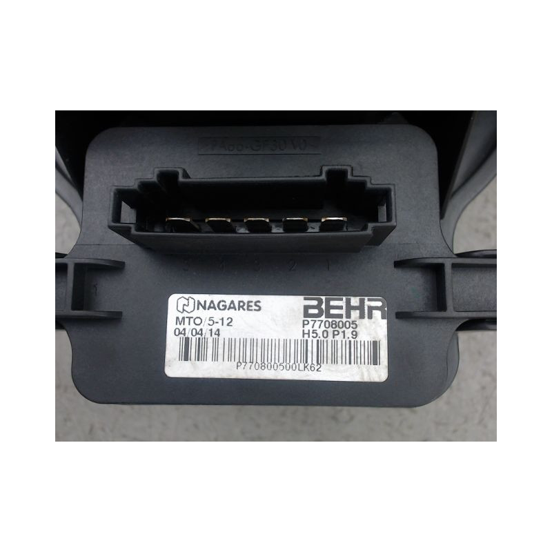 MOTEUR VENTILATEUR CHAUFFAGE PEUGEOT 5008
