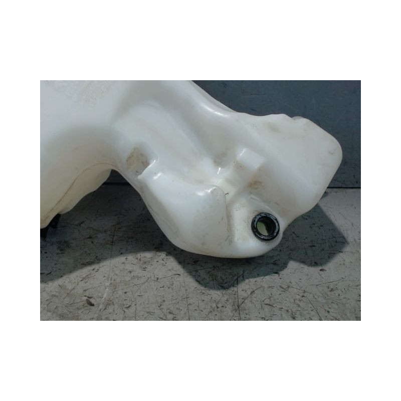 RESERVOIR LAVE-GLACE AVANT PEUGEOT 5008 2009-