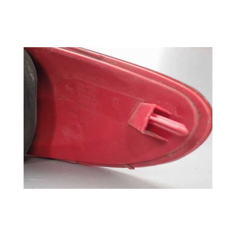 FEU ARRIERE GAUCHE  PEUGEOT 206
