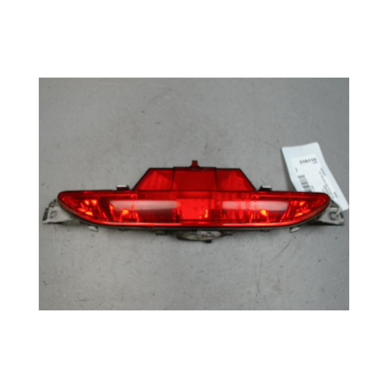 FEU BROUILLARD CENTRAL ARRIERE PEUGEOT 208