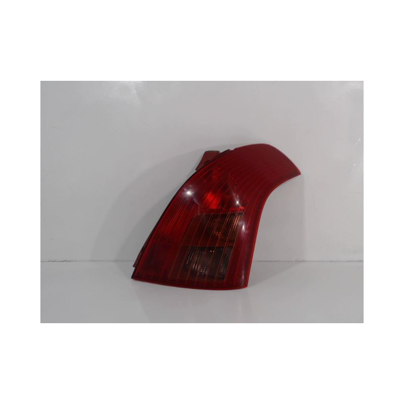 FEU ARRIERE DROIT SUZUKI SWIFT