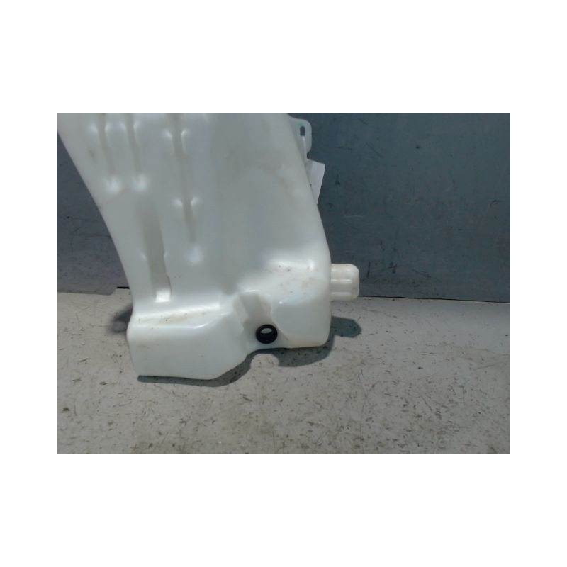 RESERVOIR LAVE-GLACE AVANT CITROEN C4 2010-