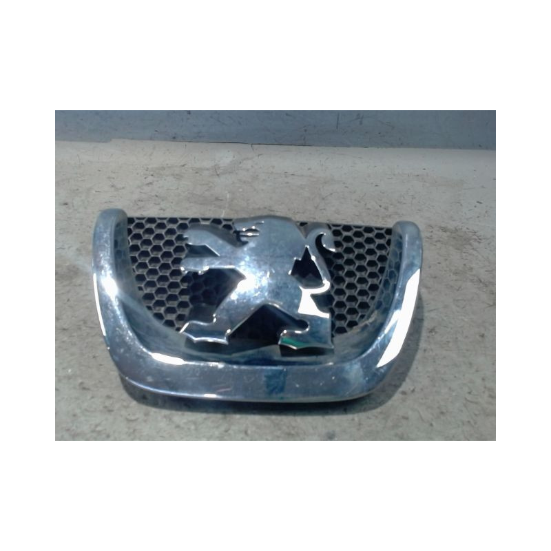 SIGLE CALANDRE PEUGEOT 207 2009-