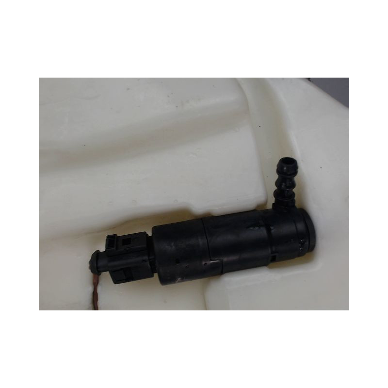 RESERVOIR LAVE-GLACE AVANT PORSCHE CAYENNE