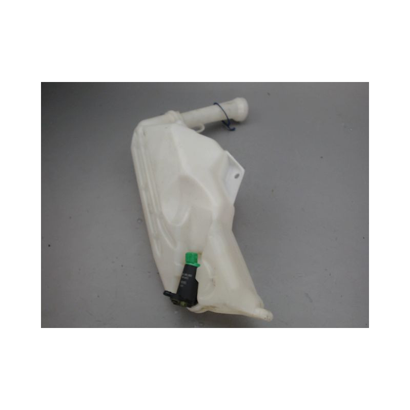 RESERVOIR LAVE-GLACE AVANT PEUGEOT 206