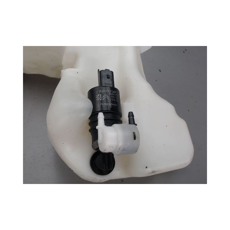 RESERVOIR LAVE-GLACE AVANT PEUGEOT 5008