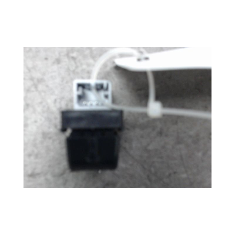 COMMANDE LEVE-GLACE PORTE ARD AUDI Q5