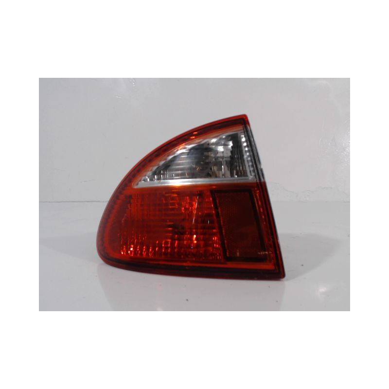 FEU ARRIERE GAUCHE  SEAT LEON 2000-2006