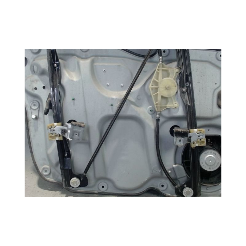 MECANISME+MOTEUR LEVE-GLACE AVANT DROIT VOLKSWAGEN CADDY VAN 2004-