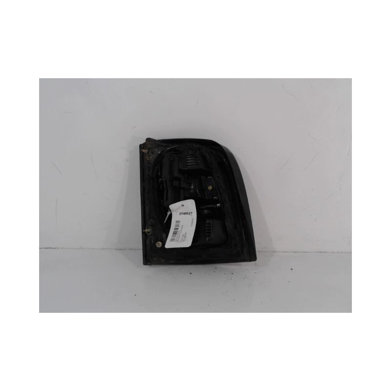 FEU ARRIERE DROIT NISSAN MICRA 92-96