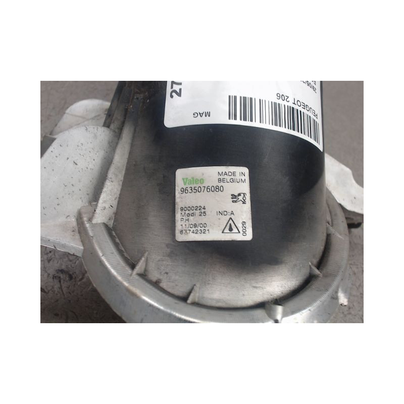 PHARE ANTIBROUILLARD AVANT DROIT PEUGEOT 206