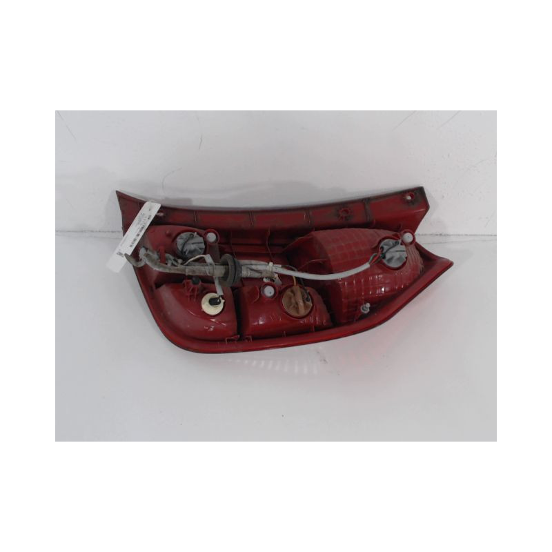 FEU ARRIERE GAUCHE  HYUNDAI I 10 5 P 2007-