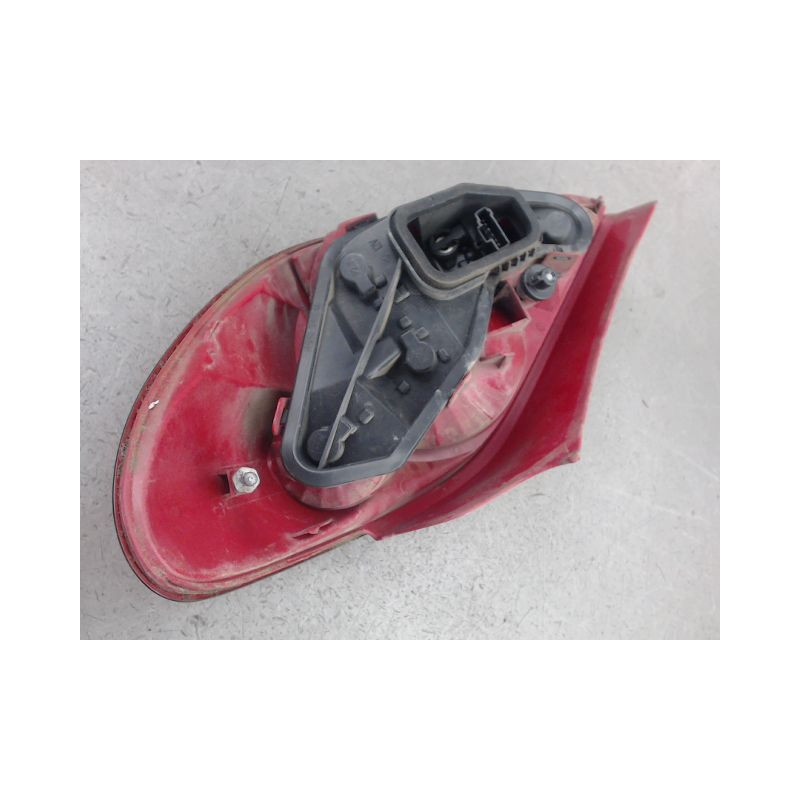 FEU ARRIERE GAUCHE  PEUGEOT 207