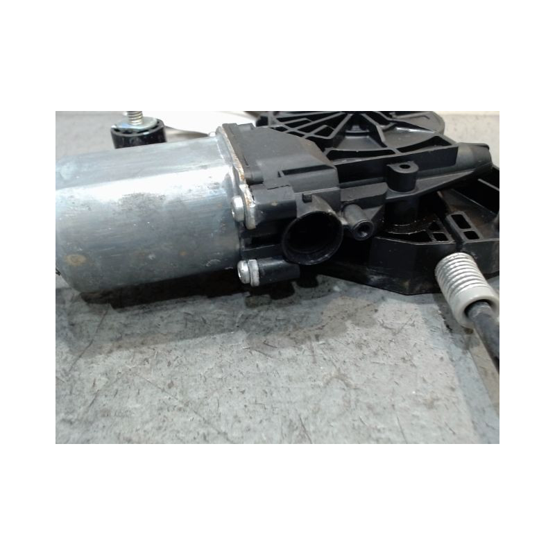 MECANISME+MOTEUR LEVE-GLACE AVANT DROIT PEUGEOT 108