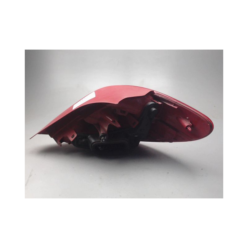 FEU ARRIERE GAUCHE  PEUGEOT 207