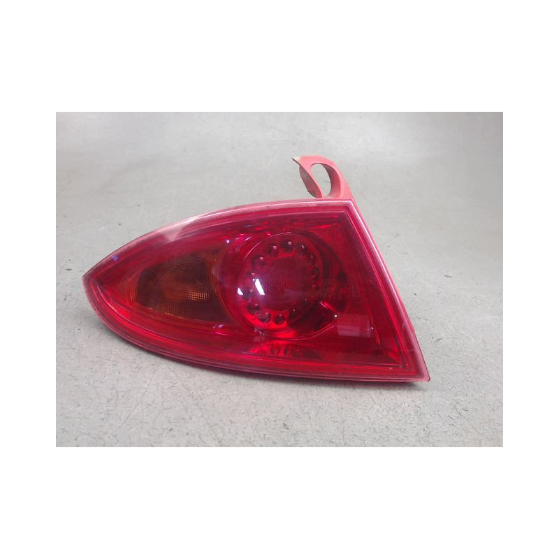 FEU ARRIERE GAUCHE  SEAT LEON