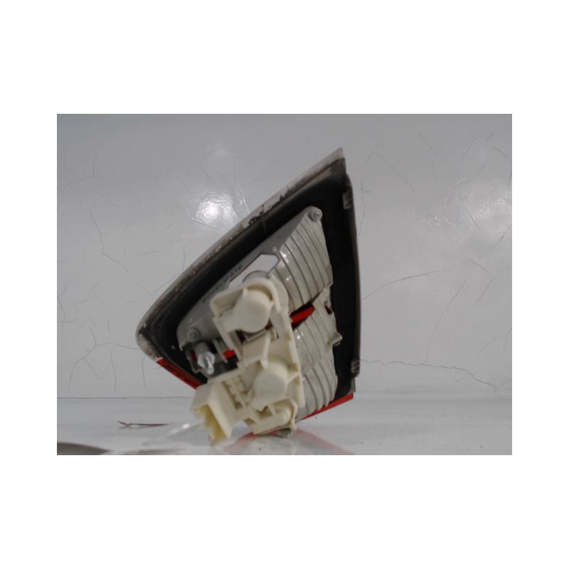 FEU ARRIERE INTERIEUR GAUCHE B.M.W. SERIE 3