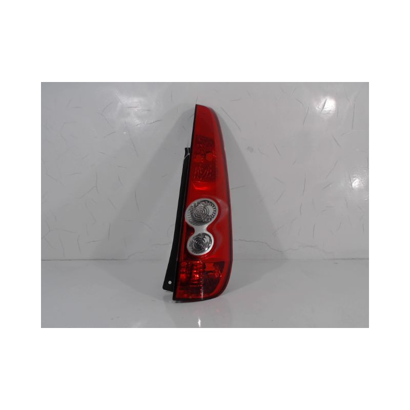 FEU ARRIERE DROIT FORD FIESTA 2008-