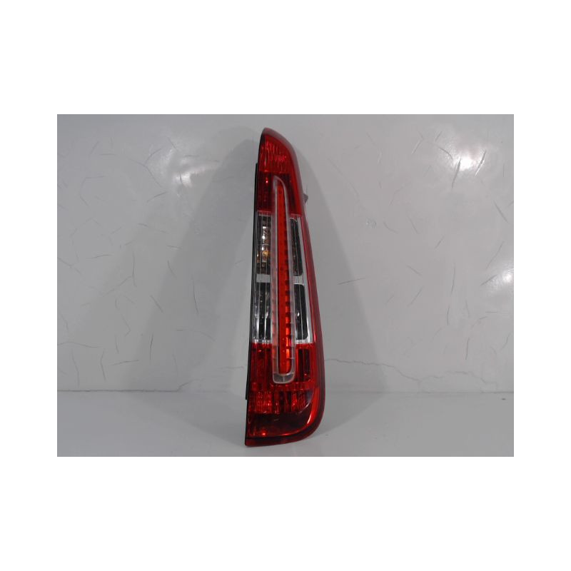FEU ARRIERE DROIT FORD C-MAX