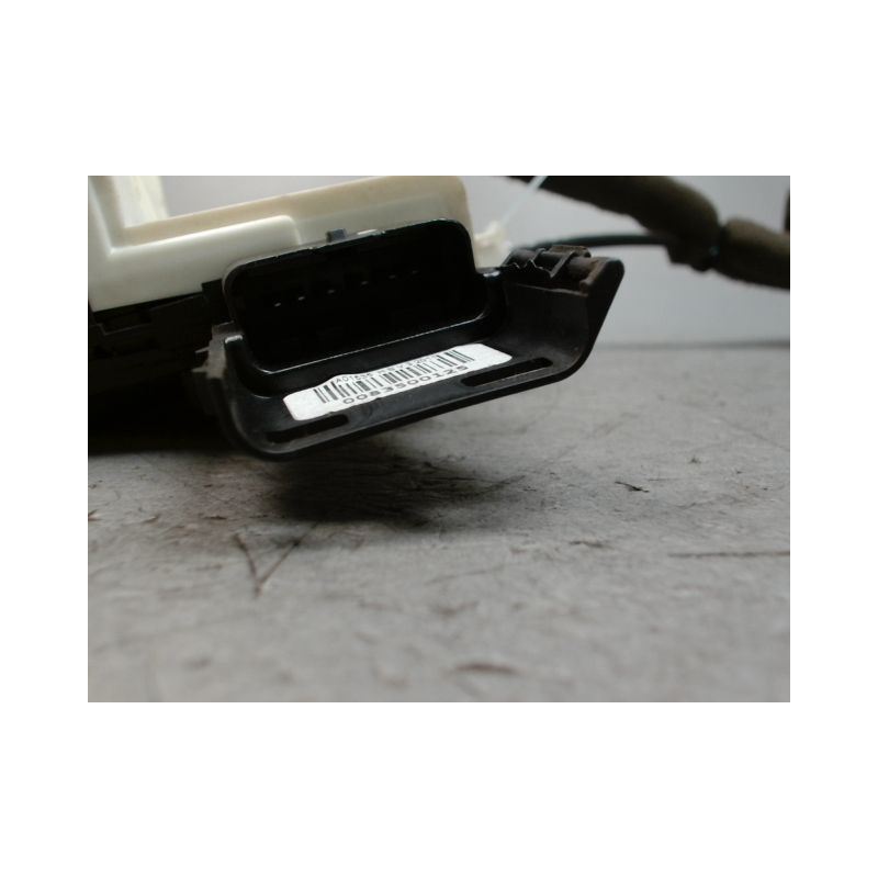 SERRURE PORTE COULISSANTE DROIT PEUGEOT PARTNER FGT LONG 08-
