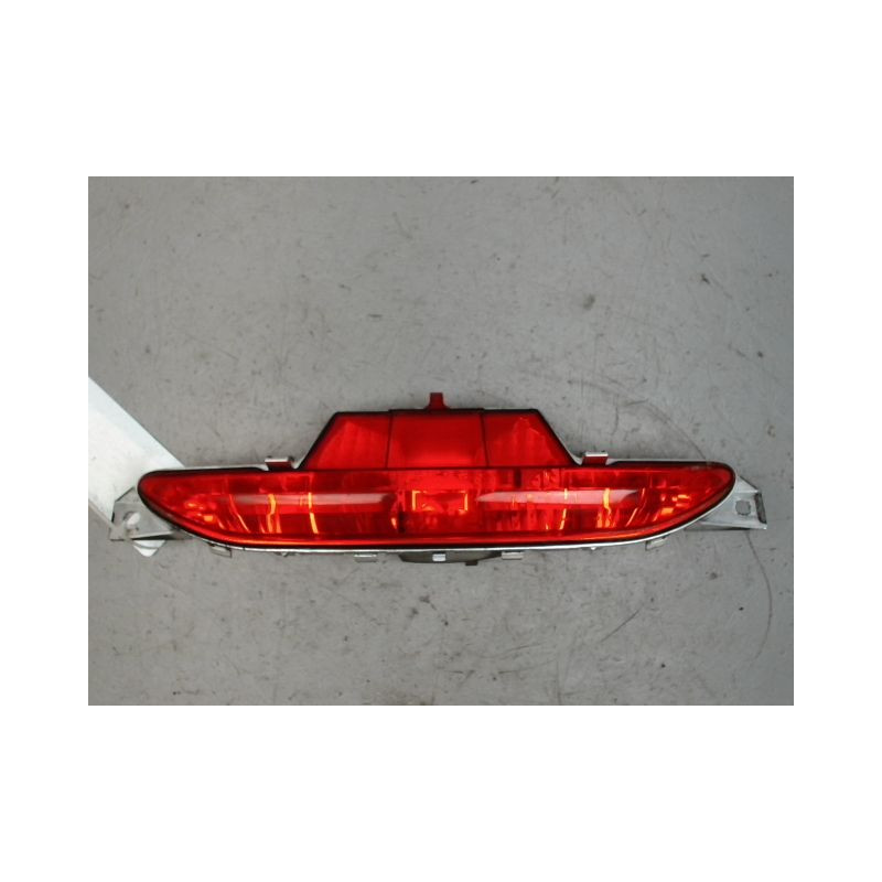 FEU BROUILLARD CENTRAL ARRIERE PEUGEOT 208