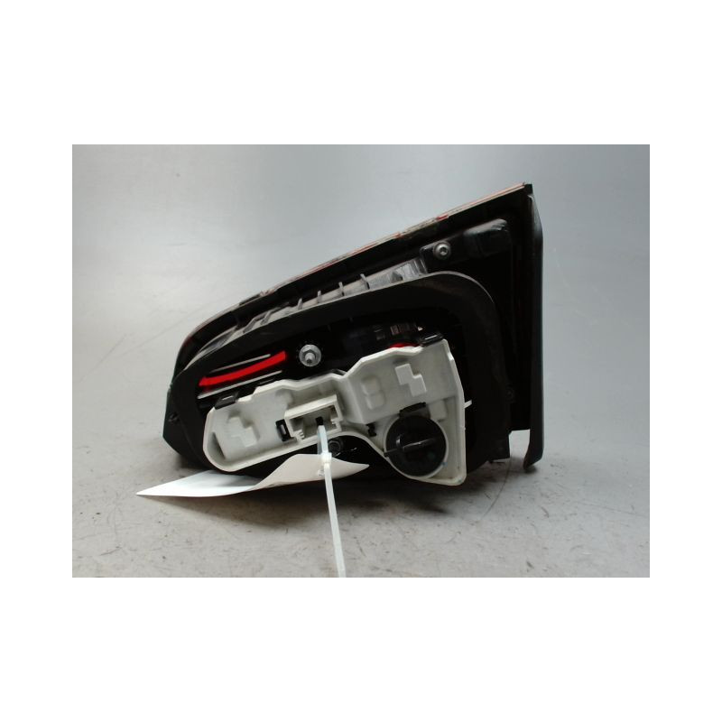 FEU ARRIERE INTERIEUR GAUCHE VOLKSWAGEN GOLF VII