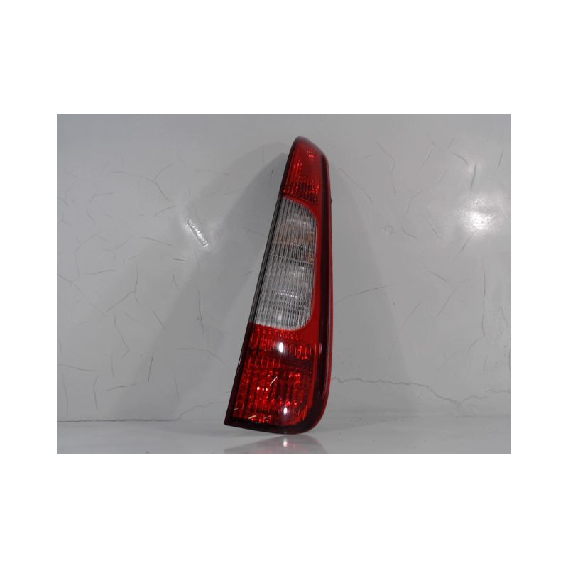 FEU ARRIERE DROIT FORD FOCUS C-MAX 03-07