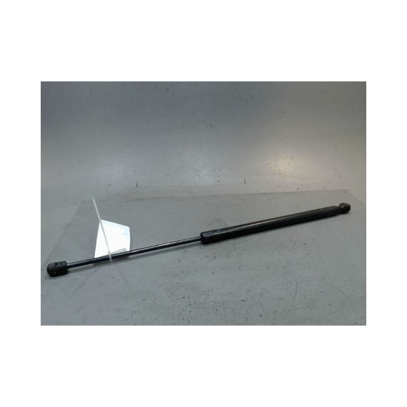 VERIN HAYON D B.M.W. SERIE 3