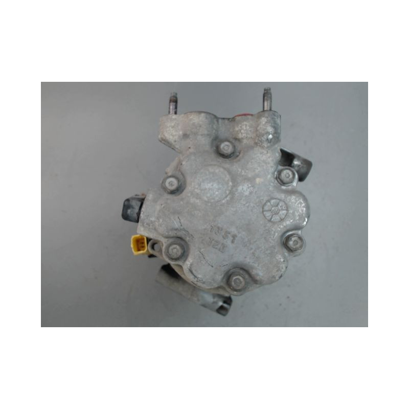 COMPRESSEUR AIR CONDITIONNE PEUGEOT 207