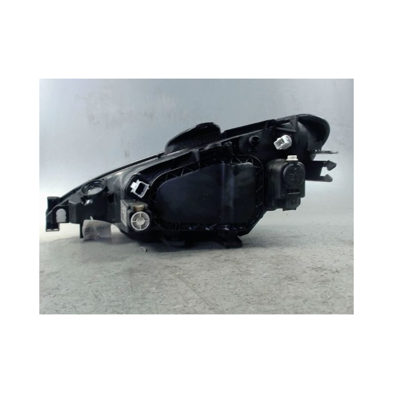 PHARE DROIT PEUGEOT 206 5P