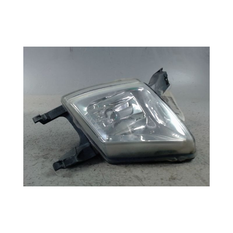 PHARE ANTIBROUILLARD AVANT GAUCHE PEUGEOT 407