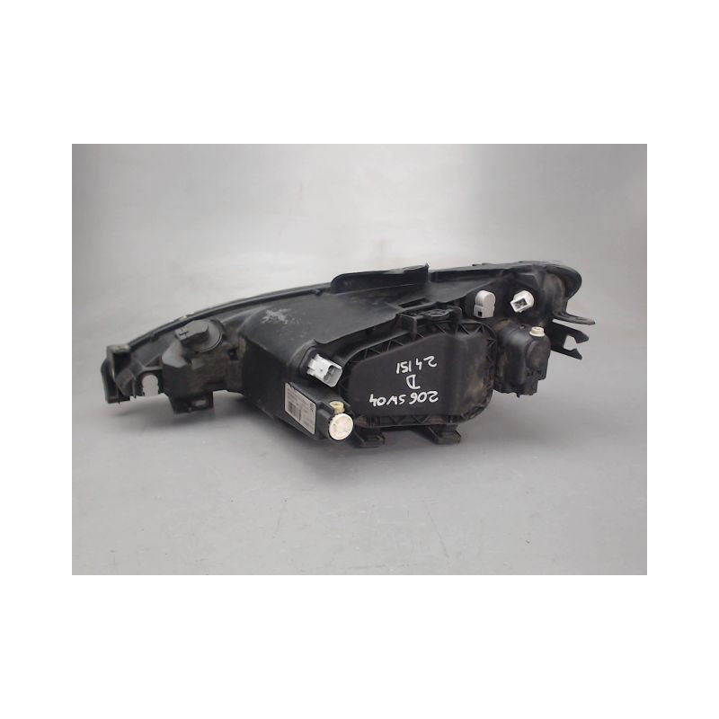 PHARE DROIT PEUGEOT 206