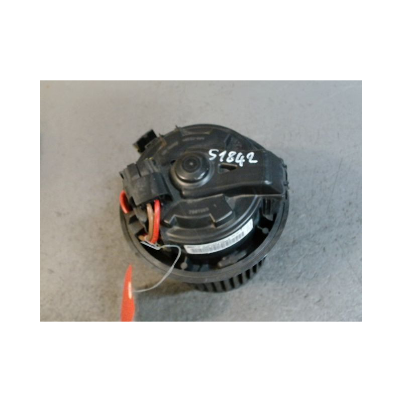 MOTEUR VENTILATEUR CHAUFFAGE DACIA DUSTER 2