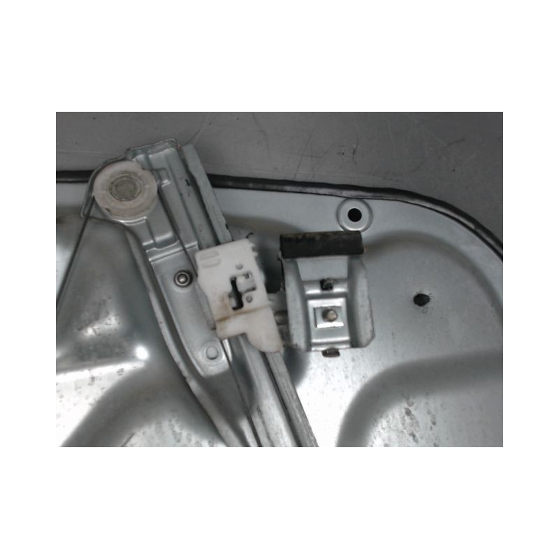 MECANISME+MOTEUR LEVE-GLACE AVANT DROIT KIA CEE-D
