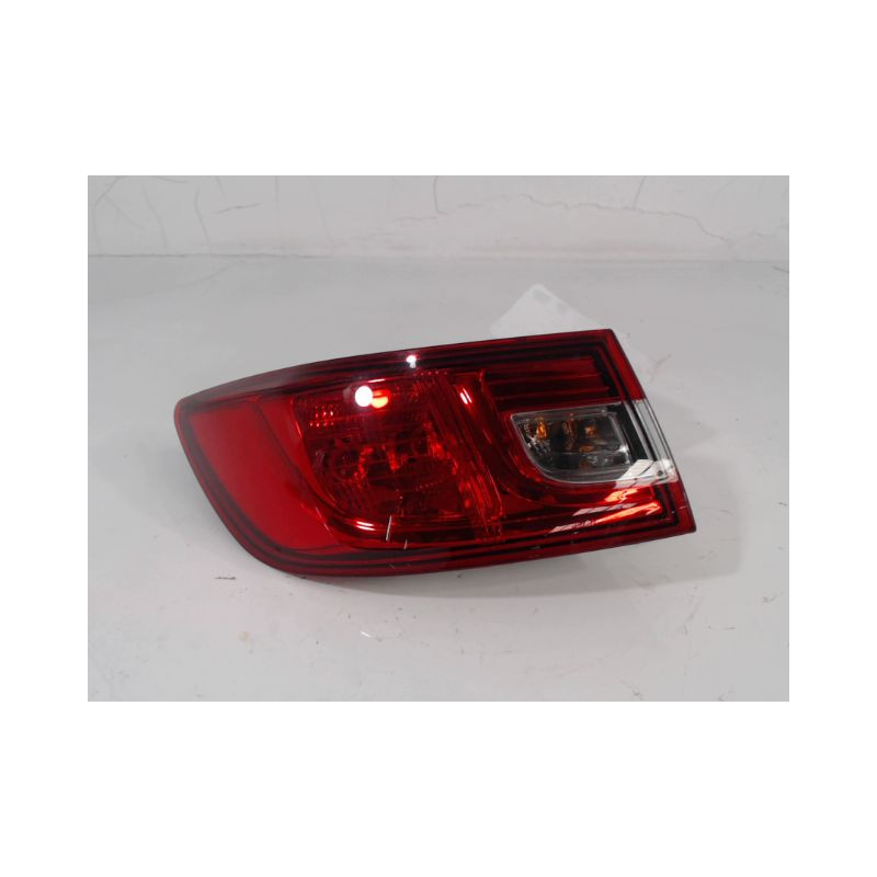 FEU ARRIERE GAUCHE  RENAULT CLIO IV 2012-