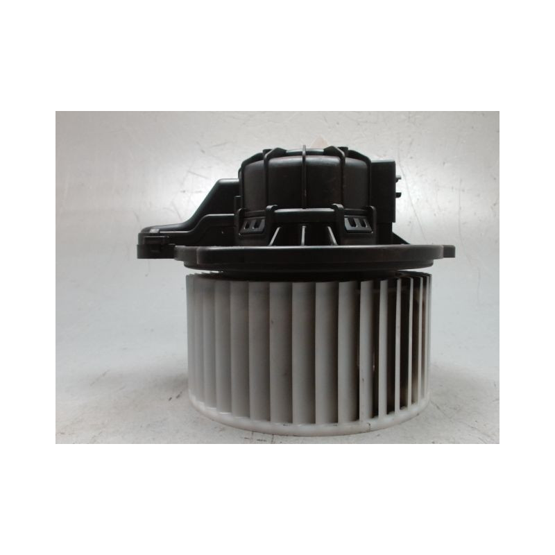 MOTEUR VENTILATEUR CHAUFFAGE HYUNDAI I30