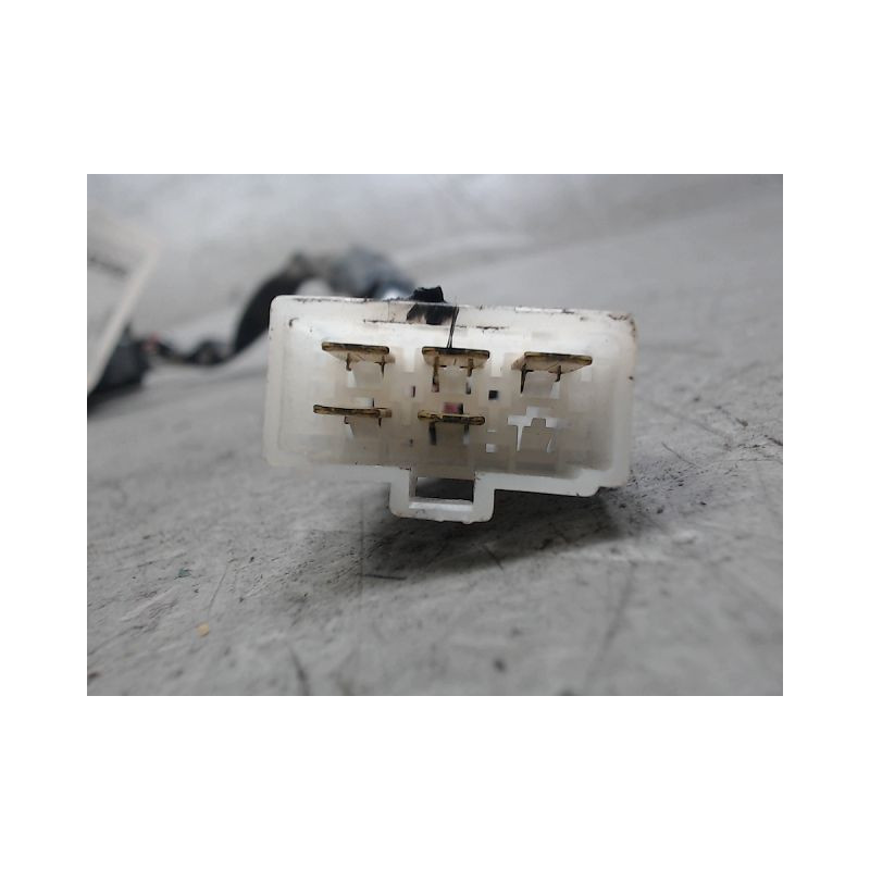 SYSTEME CONDAMNATION AVANT GAUCHE MAZDA 626 97-99