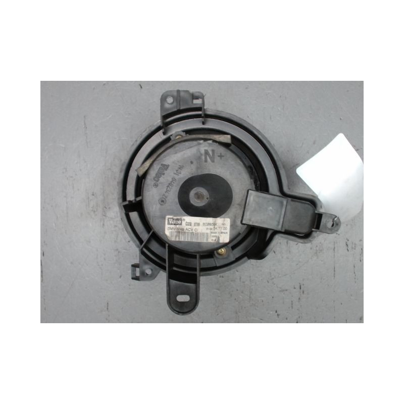 MOTEUR VENTILATEUR CHAUFFAGE CITROEN BERLINGO FGT -2002