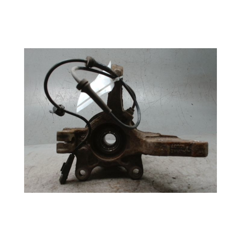 PIVOT AVANT GAUCHE NISSAN NOTE