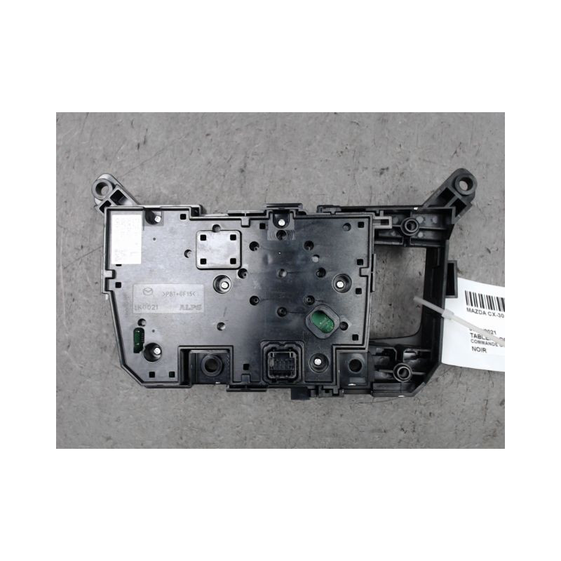 COMMANDE GPS MAZDA CX-30