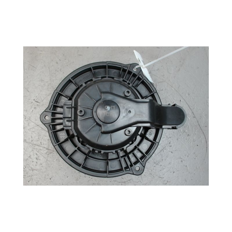 MOTEUR VENTILATEUR CHAUFFAGE KIA CEE-D
